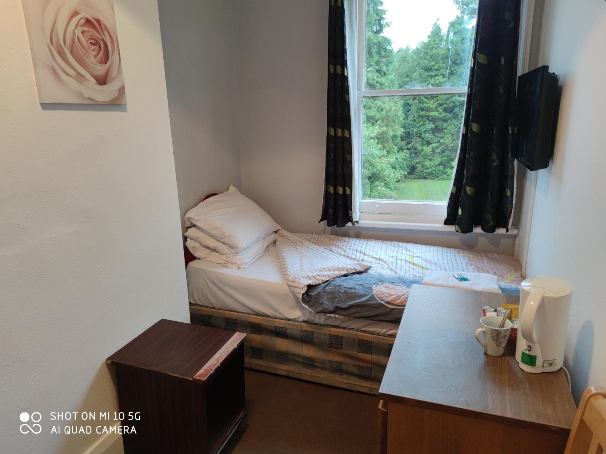Sussex Lodge Guest House Slough Zewnętrze zdjęcie